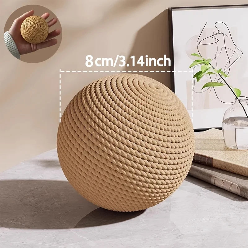 Boule griffoir sisal interactive pour chat