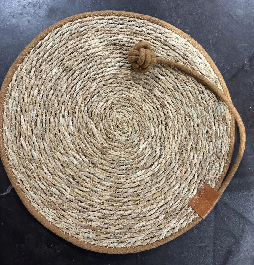 Griffoir tapis en rotin pour chat
