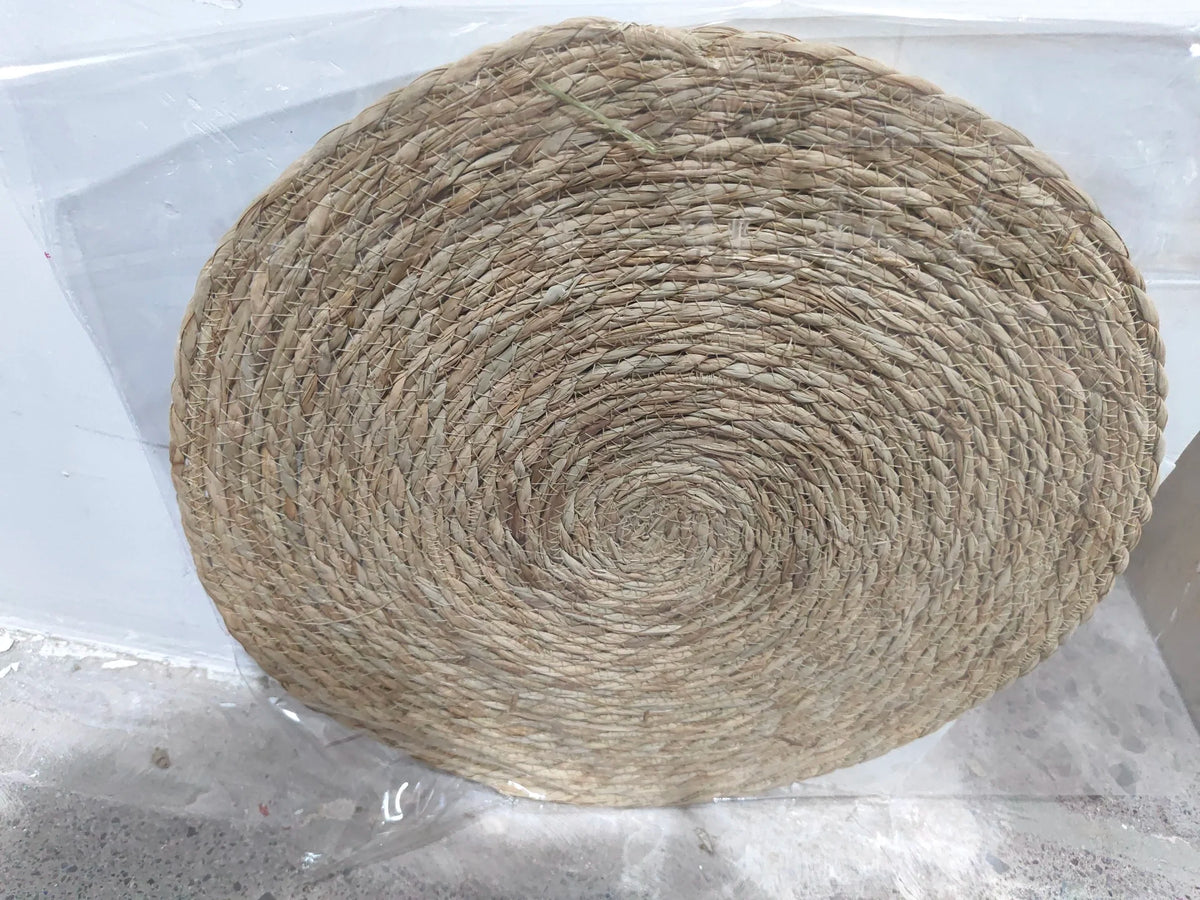 Griffoir tapis en rotin pour chat