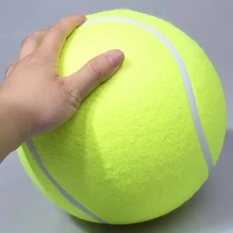 Balle tennis géante pour chien