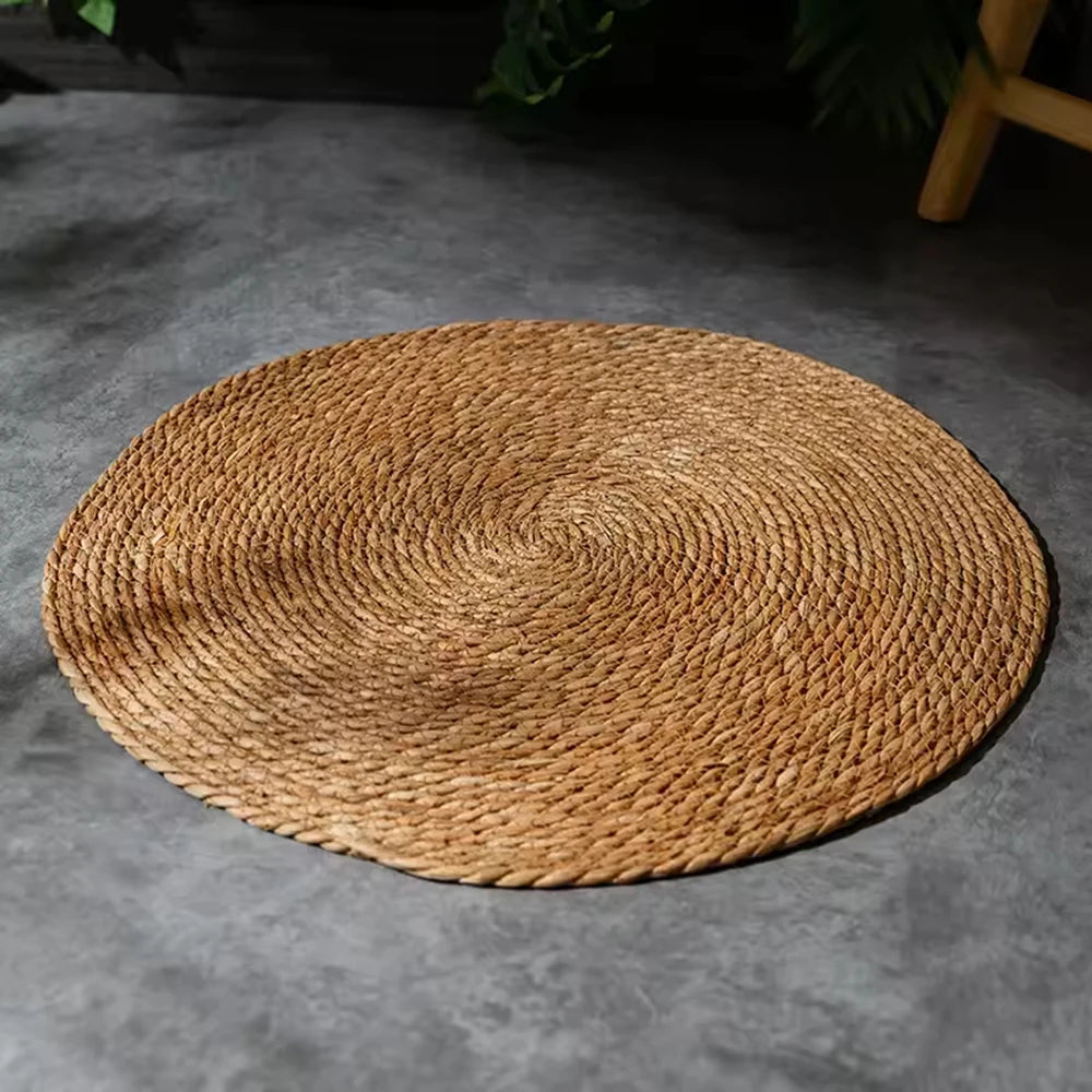 Griffoir tapis en rotin pour chat