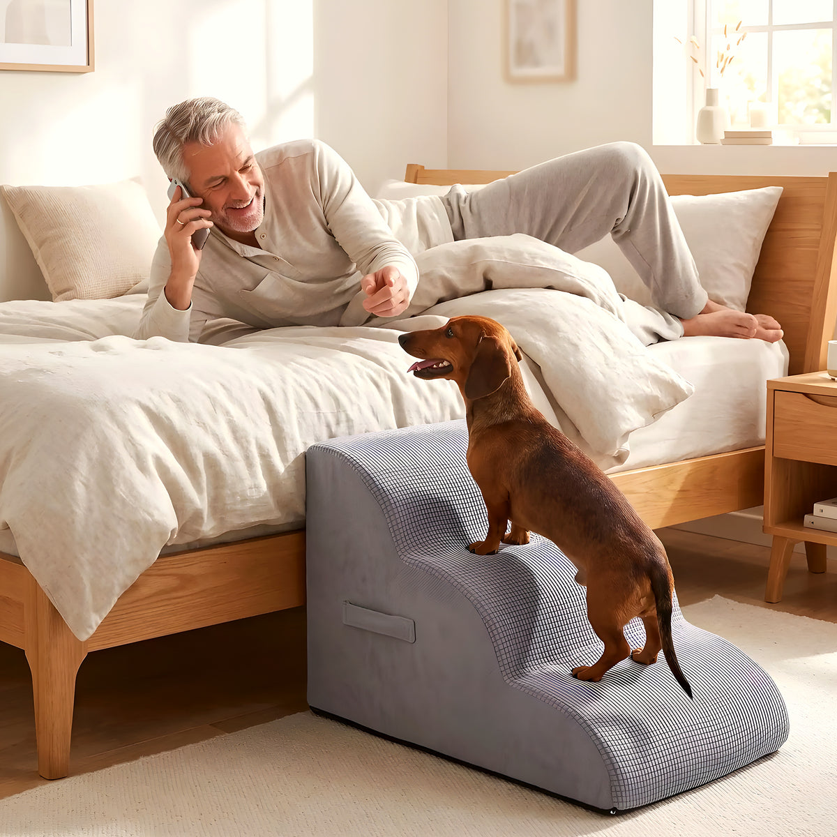 Escalier ergonomique en mousse gris clair pour chien