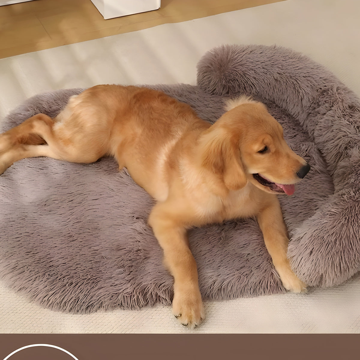 Lit en fausse fourrure pour chien, S à XXL