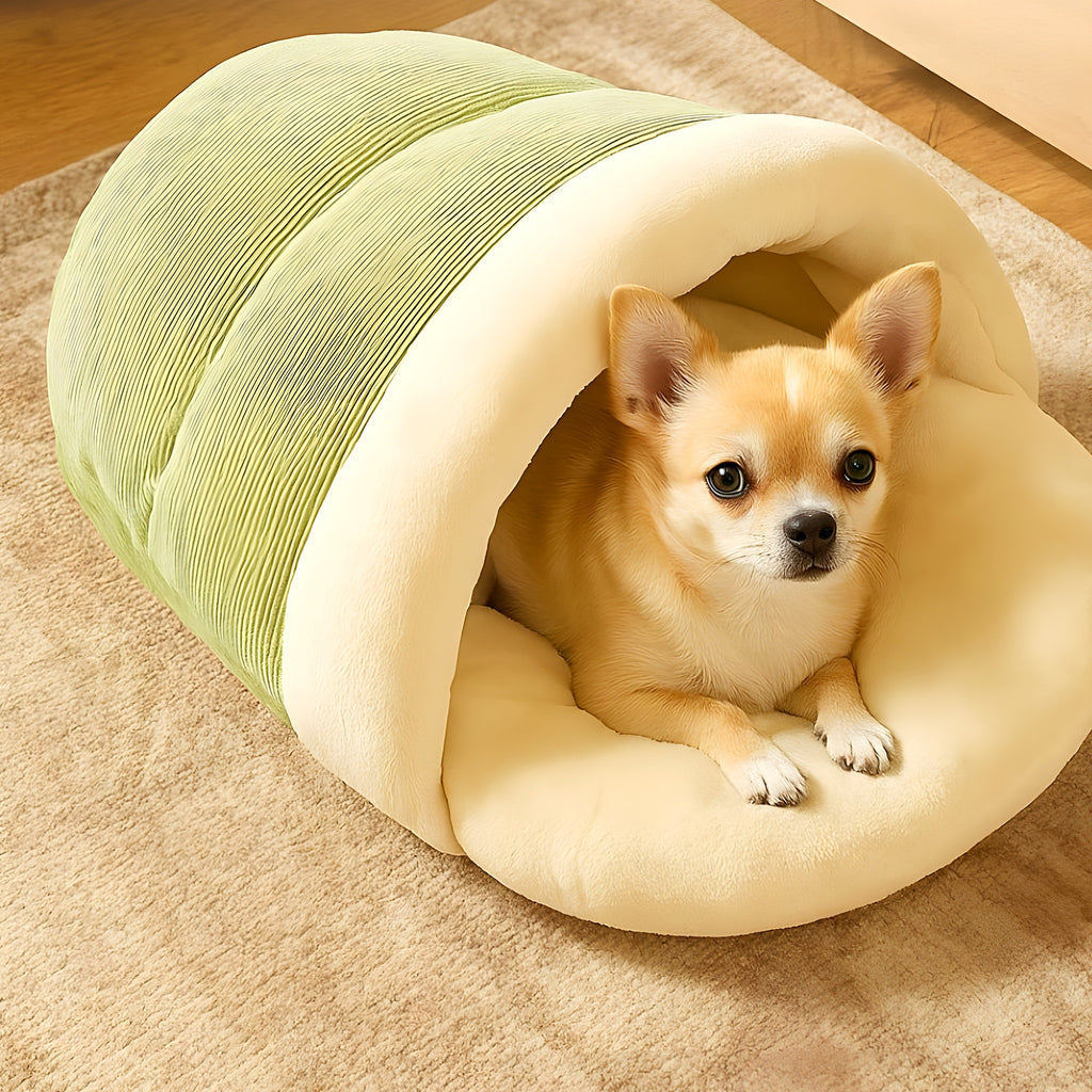 Lit semi-fermé avec couverture pour petit chien