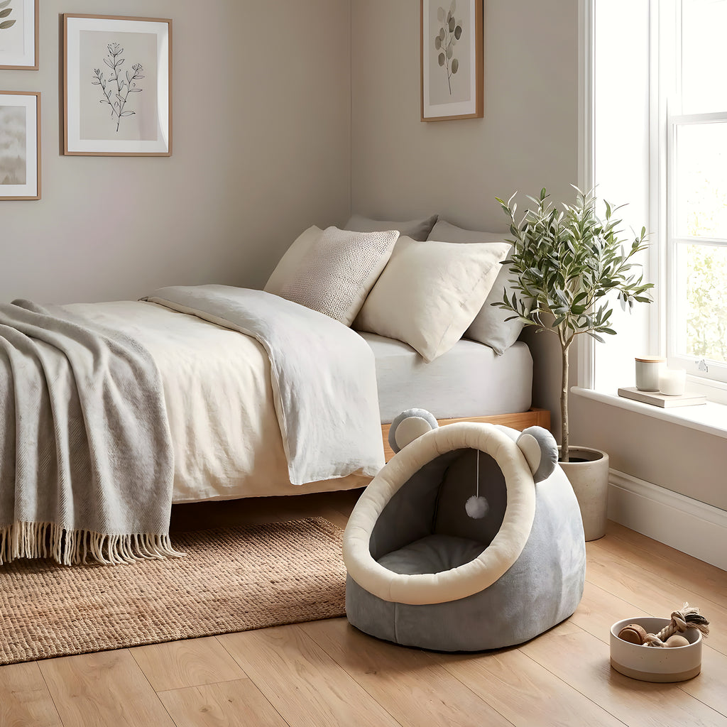 Niche douillette pour mini chien avec balle