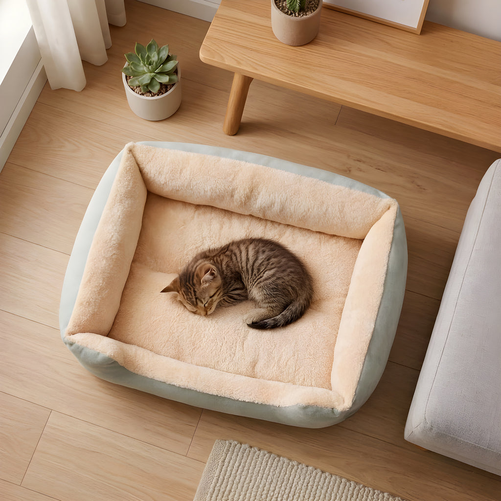 Panier peluche pour chat