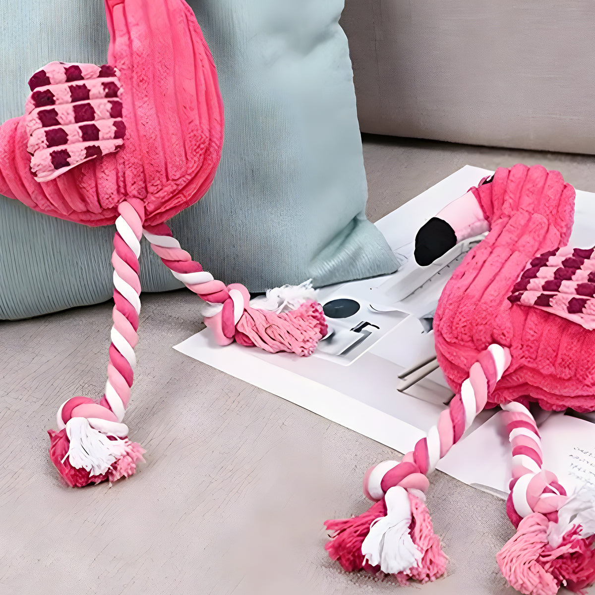 Peluche flamant rose pour chiot et petit chien