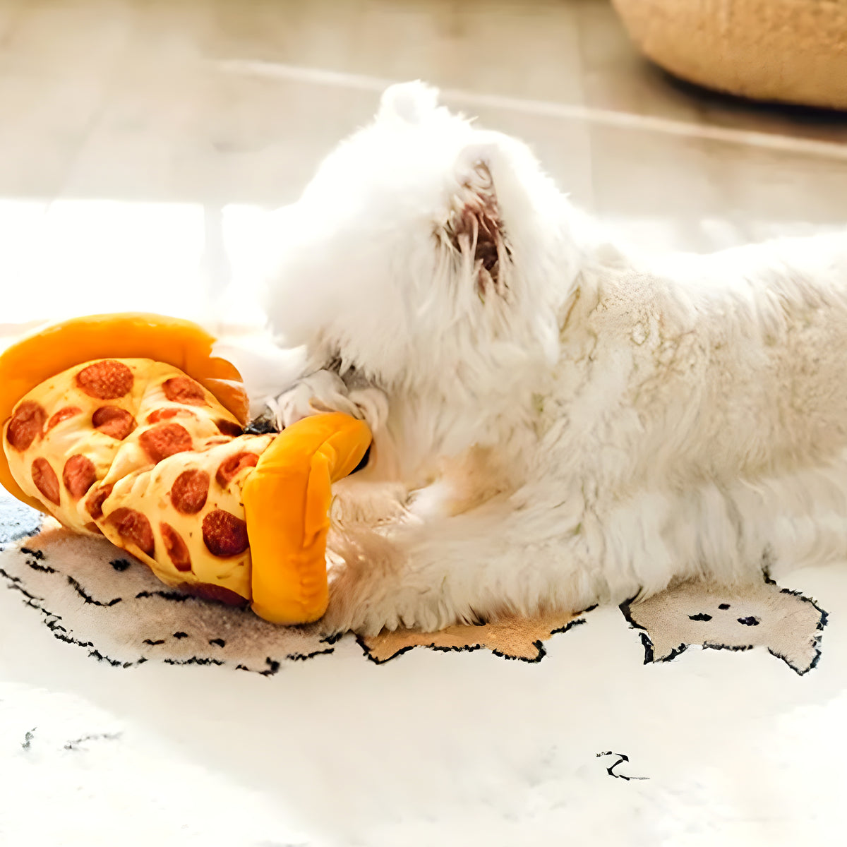 Peluche pizza ou donut qui couine pour chien