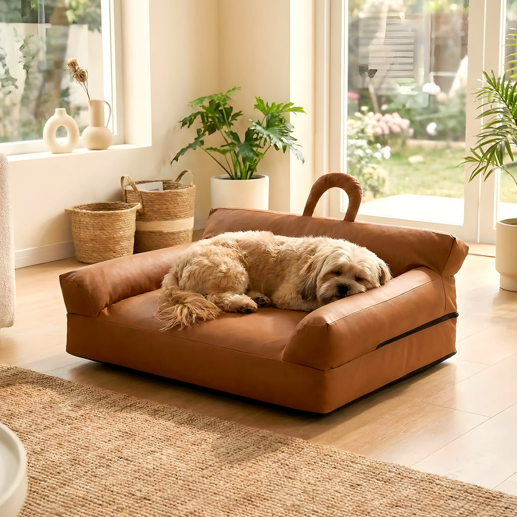 Petit canapé en cuir vegan marron pour chien