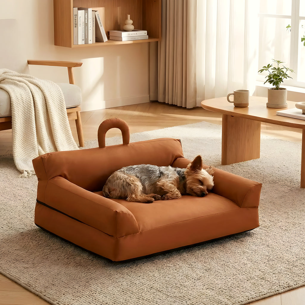 Petit canapé en cuir vegan marron pour chien