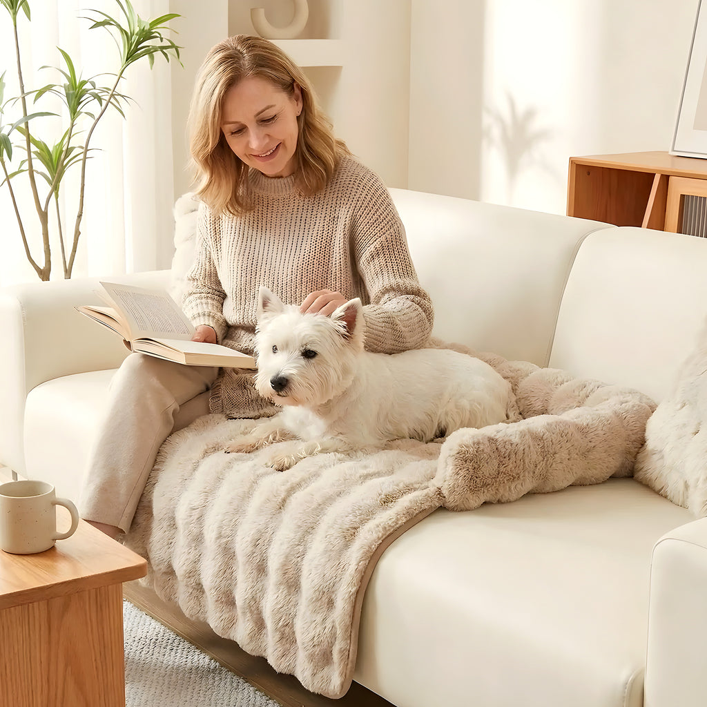 Tapis-lit en peluche avec traversin, blanc ou marron
