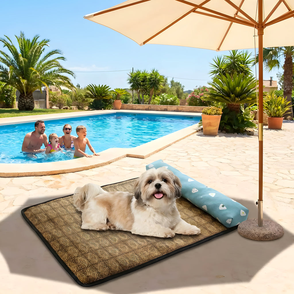 Tapis rafraîchissant en fibres naturelles pour petit chien